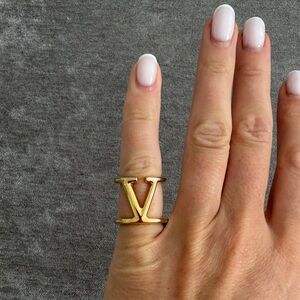 Valentino Garavani Gold Ring